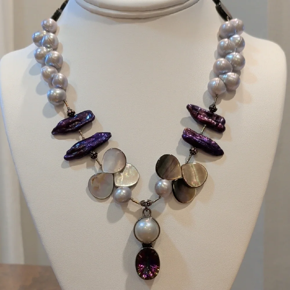 Freshwater & Irregular Pearl Necklace
